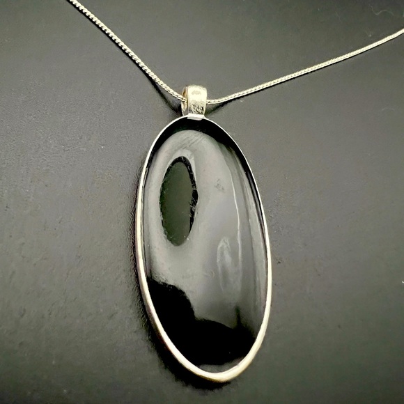Silver Tone and Black Onyx Style Pendant Necklace - Picture 2 of 3